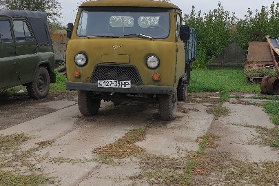 Вантажний автомобіль марки УАЗ, модель 3303, державний номер 12735НР , 1989року випуску, зеленого кольору, шасі (кузов) №330300К0140584