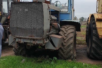 Трактор марки ХТЗ, модель Т-150, державний номер 3081ЗГ, синього кольору