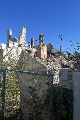 Садовий будинок (зруйновано) загальною площею 143,2 кв.м. та земельна ділянка К/Н 3221882400:20:234:0015 площею 0,0613 га., за адресою: Київська обл., Вишгородський р., с/р. Демидівська, "Гідробудівельник" садове товариство, вулиця Миколаївська, б. 19
