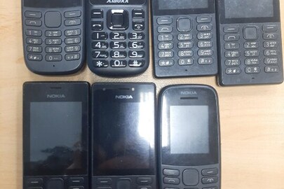 Мобільні телефони в кількості 7 шт., б/в