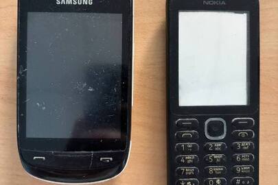 Мобільний телефон марки "Nokia", б/в, мобільний телефон марки "Samsung" GT-S3850, б/в
