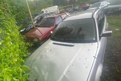 Колісний транспортний засіб марки BMW модель 320 (легковий ), колір сірий, 2001 р.в. реєстраційний номер ВМ5536СТ, номер кузова WBAAX71080PE63471