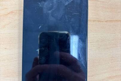 Конфісковане майно за рішенням суду: мобільний телефон "Redmi" imei 1 – 867469077776507, imei 2 - 867469077776515, б/в