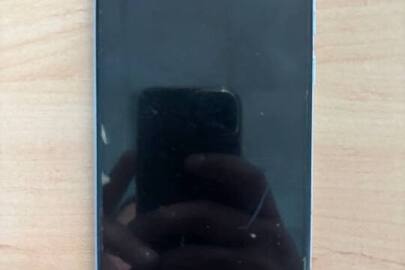 Конфісковане майно за рішенням суду: мобільний телефон Samsung Galaxy A04e IMEI1: 3516102616957267, IMEI2: 351745891657269, б/в