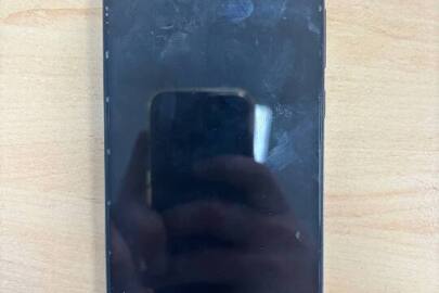 Конфісковане майно за рішенням суду: мобільний телефон "Xiaomi Redmi" IMEI 1 :866907045856183, IMEI 2 :866907048356181, б/в