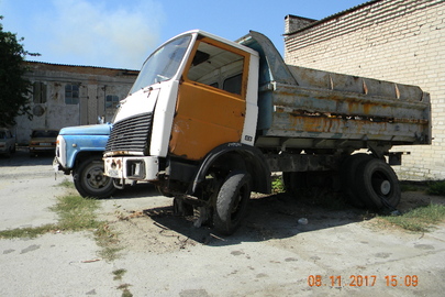Вантажний самоскид МАЗ 5551, 1996 року випуску, бежевого кольору, державний номер 11072НР, № шасі (кузов, рама) ХТМ555100Т0054695