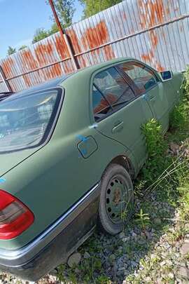 Конфіскація майна згідно рішення суду: легковий автомобіль марки MERCEDES-BENZ, модель 180C, реєстраційний номер АО4206ВЕ, 1995 року випуску, зеленого кольору, номер кузова WVWZZZ1JZYW362181