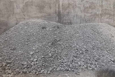 Конфісковане майно за рішенням суду: піщано-гравійна суміш у кількості 7 куб.метрів