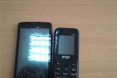 Мобільний телефон марки Lenovo A2010, мобільний телефон марки "Ergo"