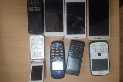 8 мобільних телефонів марки Lenovo A-2010a, Lenovo A- 2010, S-TELL P781, Samsung SGH-E 428, Nokia,Samsung GT S-3350, Nokia 73-1, Nokia 3510