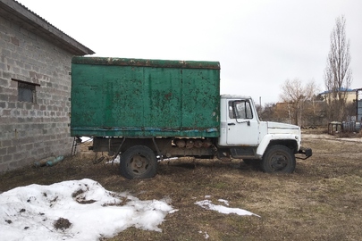 Автомобіль ГАЗ 3307 (бортовий-С), 2002 року випуску, реєстраційний номер 02912СВ, колір білий, кузов № ХТН33070020823669