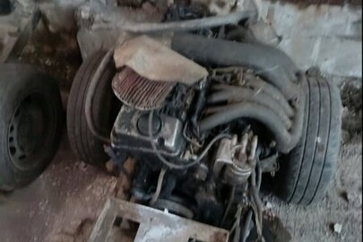 Конфісковане майно за рішенням суду: Мотопомпа кустарного виробництва на базі двигуна "Меrcedes-Benz" бувша у використанні, технічний стан не перевірявся 