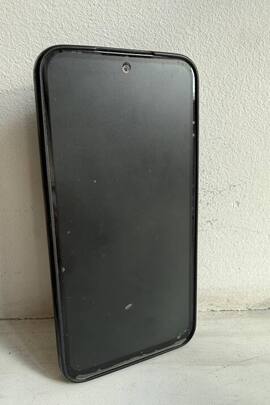 Конфіскація майна за рішенням суду: мобільний телефон марки Samsung моделі Galaxy A54 5G, IMEI 1:354106242666607. IMEI 2:355594752666605 чорного кольору, у силіконовому чохлі чорного кольору, бувший у використані, заблокований паролем