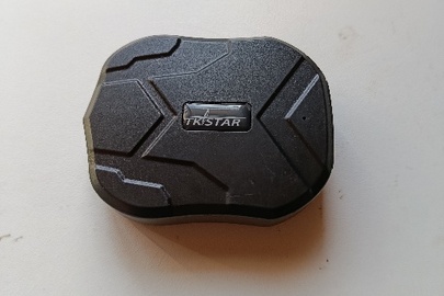 Конфісковане майно за рішенням суду: Пристрій типу "GPS трекер" фірми "TK STAR", чорного кольору, б/в