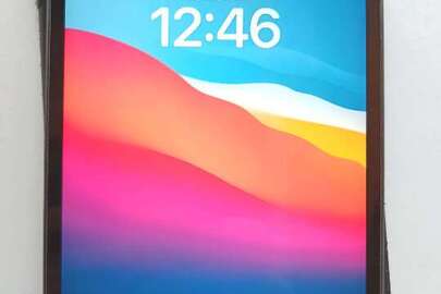 Конфісковане майно за рішенням суду: Планшет марки "iPad mini 5" модель MUQW2LL/A, сірого кольору, із чорним чохлом, б/в