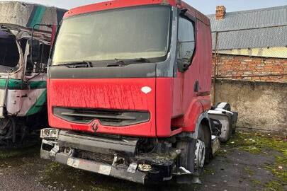 Вантажний сідловий тягач Renault Premium, 2000 року випуску, червоного кольору, номер кузова VF622GVA000102774, д.н.з.АС7552АІ