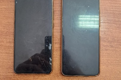 Конфіскація майна за рішенням суду: два мобільні телефони марки HUAWEI та HONOR з сім картами, б/в