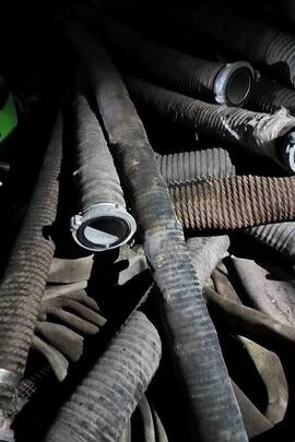 Конфісковане майно за рішенням суду: Водозабірний шланг, 7 (сім) пожежних рукавів, б/в