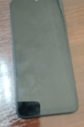 Конфісковане майно за рішенням суду: мобільний телефон марки «Redmi», серійний номер: 29795/614F72557 , ІМЕІ: 8666010558841238 , 8666010558841246, б/в