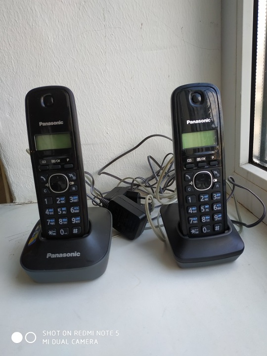 Бездротовий телефон Panasonic KX-TG1612UA 