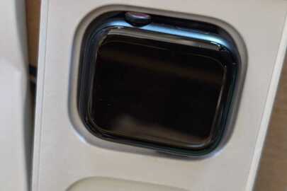 Електронний годинник Apple Watch Series 8 Serial No.L2XJ4R62Y0 у кількості -1 шт. нового стану