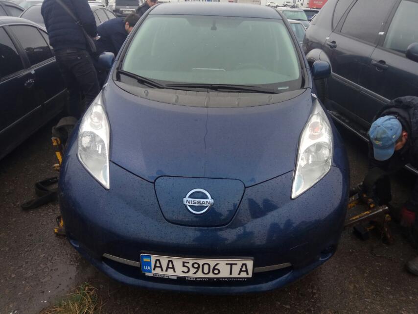 Легковий автомобіль NISSAN LEAF, 2016 р.в., ДНЗ АА5906ТА, No кузова: 1N4AZ0CP6GC310610