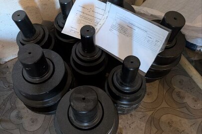 «Carrier Roller/ ролик верхній, номер деталі СО12500»(4 шт., новий) та «Carrier Roller/ролик верхній, номер деталі С782000» (4 шт.,новий)