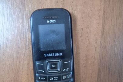 Мобільний телефон марки "Samsung GT-E 1202i" б/у