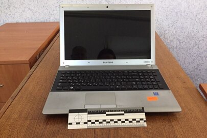 Ноутбук SAMSUNG RV 513S