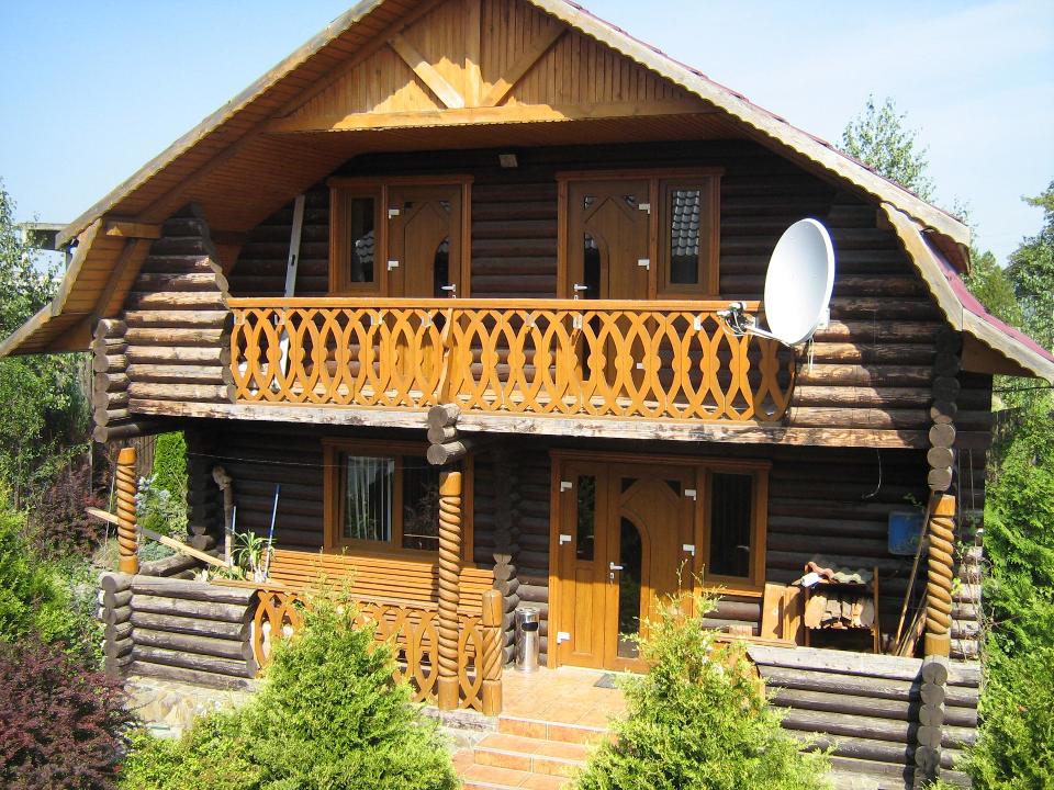 Будівля офісу загальною площею 112,0 м², криниця літ.К, огорожа №1-3, за адресою: вул.Макаренка, 46А, с.Горішні Шерівці, Заставнівський р-н, Чернівецька обл. 