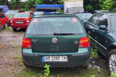 Конфісковане майно за вироком суду: Volkswagen Golf,  WVWZZZ1JZ1D387219, 2000 року випуску, ДНЗ АВ2280ІМ