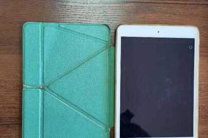 Конфіскація майна за вироком суду: планшет «Ipаd» у чохлі зеленого кольору, б/в