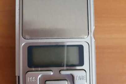 Конфіскація майна за вироком суду: предмет зовні схожий на електронні ваги, б/в