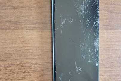 Конфіскація майна за вироком суду: мобільний телефон марки  "Samsung", IMEI 1: 3509720257522300/01, IMEI 2: 354034705752302/01, б/в