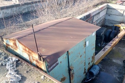 Вагончик (сварочний пост) зеленого кольору
