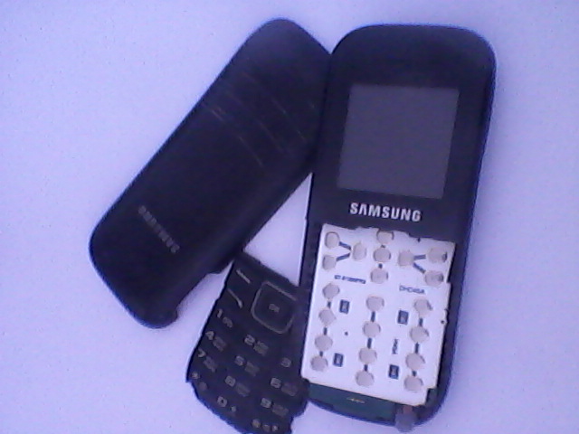 Мобільний телефон 
