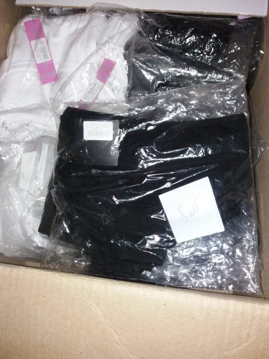 Труси жіночі білого та чорного кольору, х/б, у кількості 400 штук