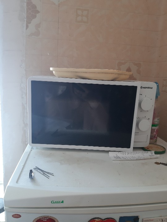 Мікрохвильова піч Hense