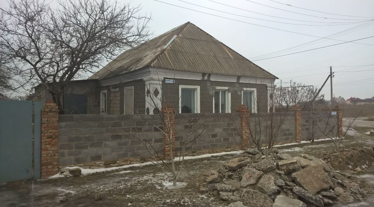 ІПОТЕКА. Житловий будинок з надвірними спорудами, загальною площею 83,90 кв.м., за адресою: м. Миколаїв, смт. Тернівка, вул. Еміла Димитрова, 125