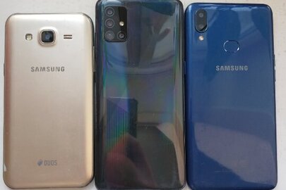 Конфісковані за рішенням суду три мобільні телефони «Samsung"з ІМЕІ-1: 352501084935189,  марки «Samsung"з  ІМЕІ-1: 354595388733645,  марки «Samsung"з  ІМЕІ-1: 350918044778644/01, б/в