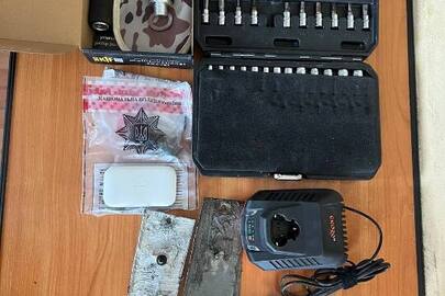 Конфіскація майна за рішенням суду: товари народного вжитку, 10 позицій, б/в