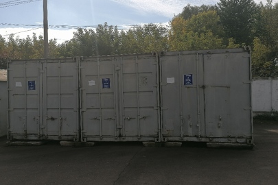 Металеві вантажні контейнери, сірого кольору, б/в, 3 одиниці
