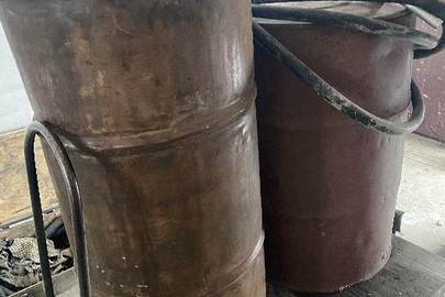 Бочка металева, б/в, 2 одиниці
