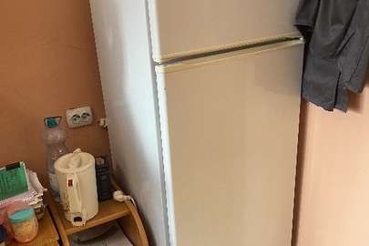 Холодильник «Минск» білого кольору б/в, в робочому стані