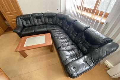 Диван м'який кутовий б/в, чорного кольору
