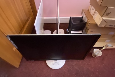 Монітор АOC, б/в, білого кольору