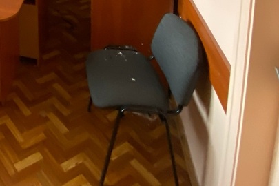 Стілець офісний 1 од. б/в