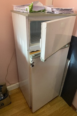 Холодильник білого кольору «Донбас» 214-1 б/в