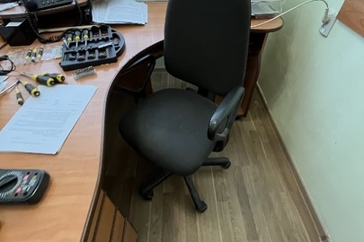 Крісло офісне на колесах б/в, 2 од