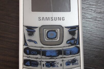 Мобільний телефон марки "SAMSUNG"  DUOS  був у використанні